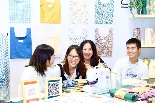 ���첼������չ2020intertextile�Ϻ��Ҽ�չ�����h��(chu��ng  )������M�@���H��