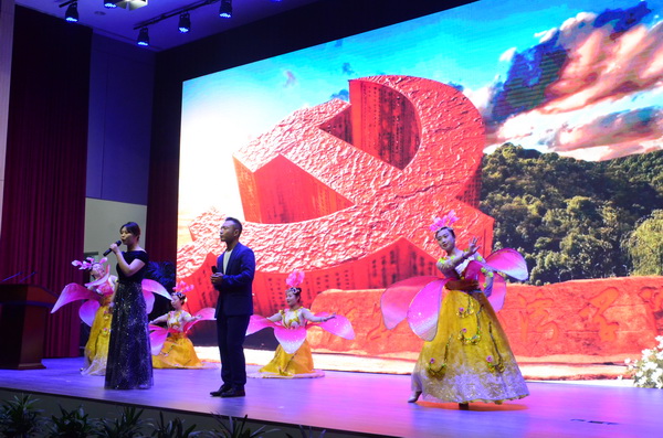 �����h���ꡤ�^�M(j��n)�A�����A���hί�e�Бcף���h������ô��(hu�� )