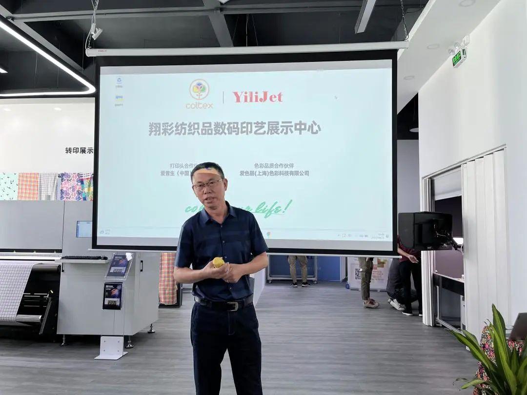 ��ʼ���Ʒ���aӡˇչʾ���ĳɹ���Ļ���F��(ch��ng)�l(f��)������ذ���Ʒ