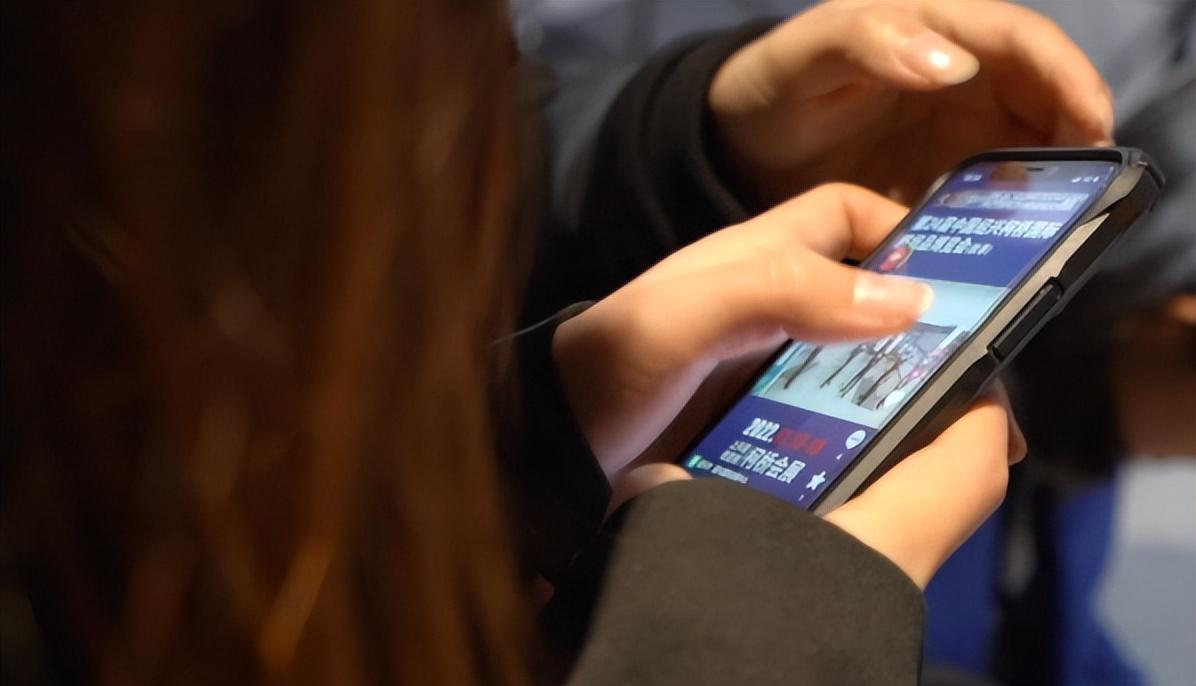 �＾������(hu�� )�����ּ�����ϵ�л��(d��ng)�A�M(m��n)�չ����ڴ�������Ҋ(ji��n)��